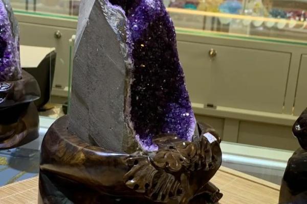 水晶的风水作用与功效紫水晶对学业有帮助吗